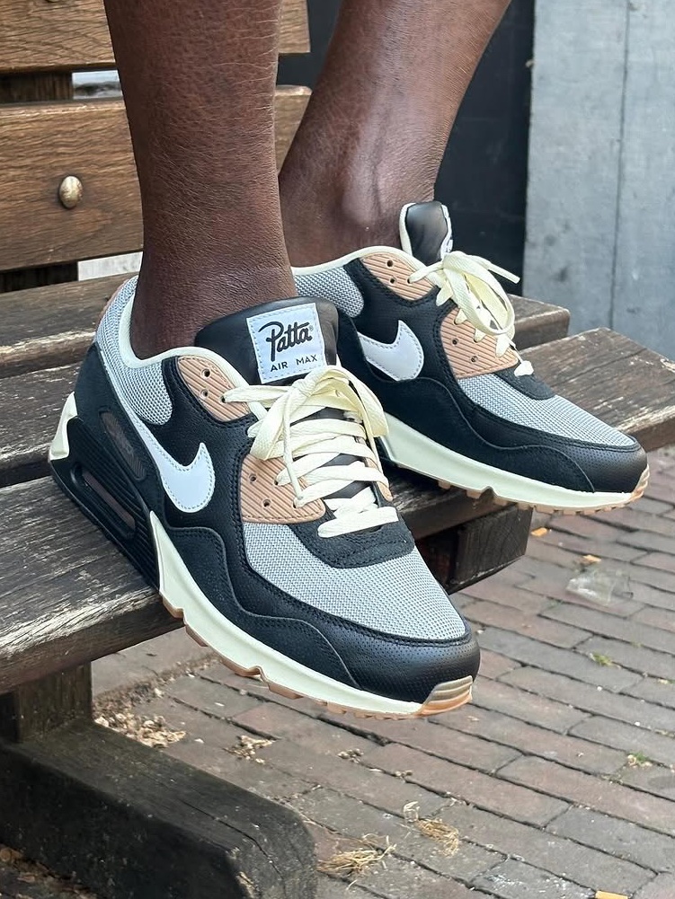 FIRST LOOK 🚨 Patta x Nike Air Max 90 'Waves'  3rd colourway 

gee_patta