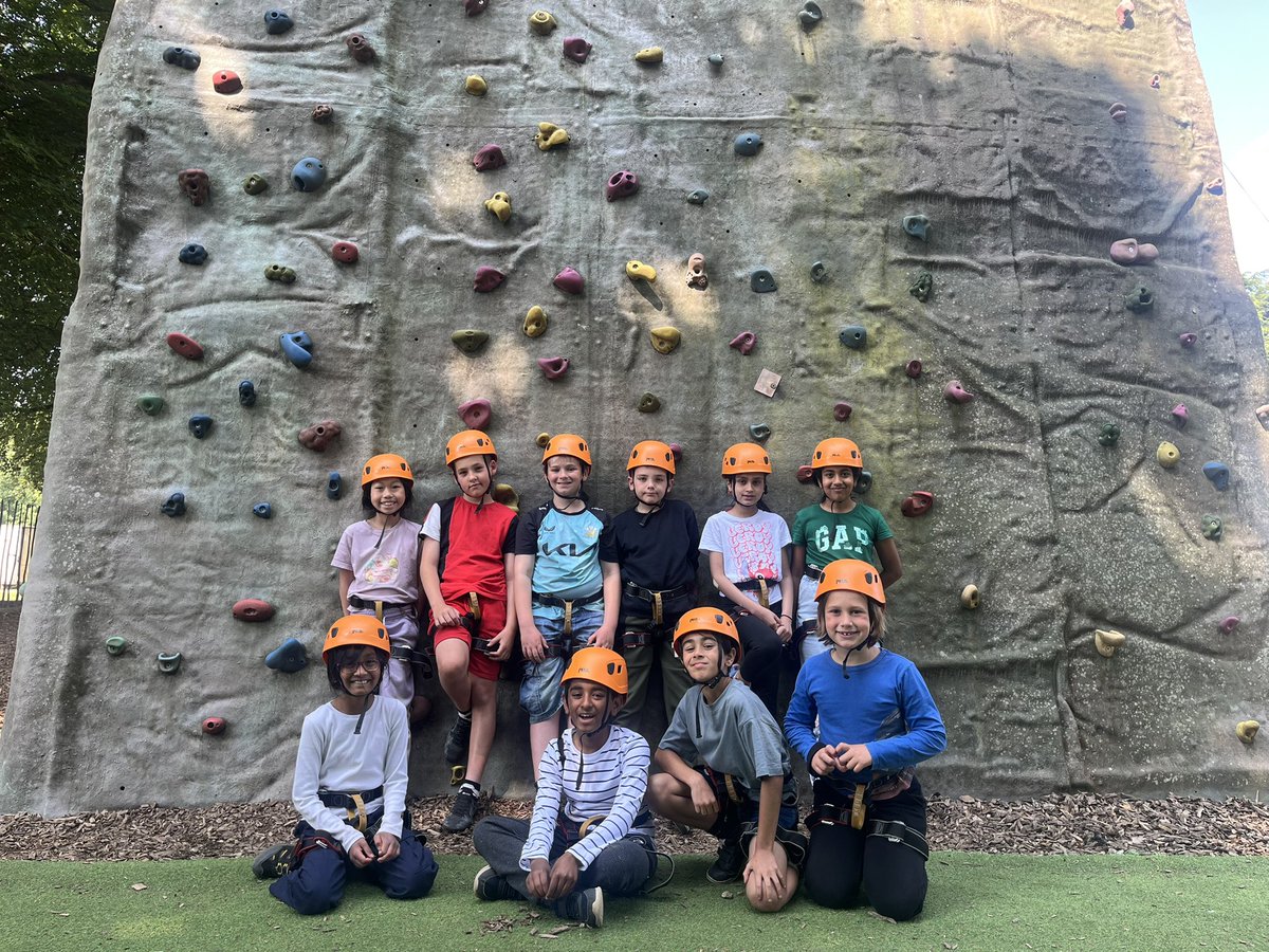 ManorParkSchSM1's tweet photo. Year 4 absolutely smashed their last activity at High Ashurst today β tackling the climbing wall! What a way to end their stay. #WeAreLeo #MPPS #Year4 #HighAshurst https://t.co/IjDSQnjmyc
