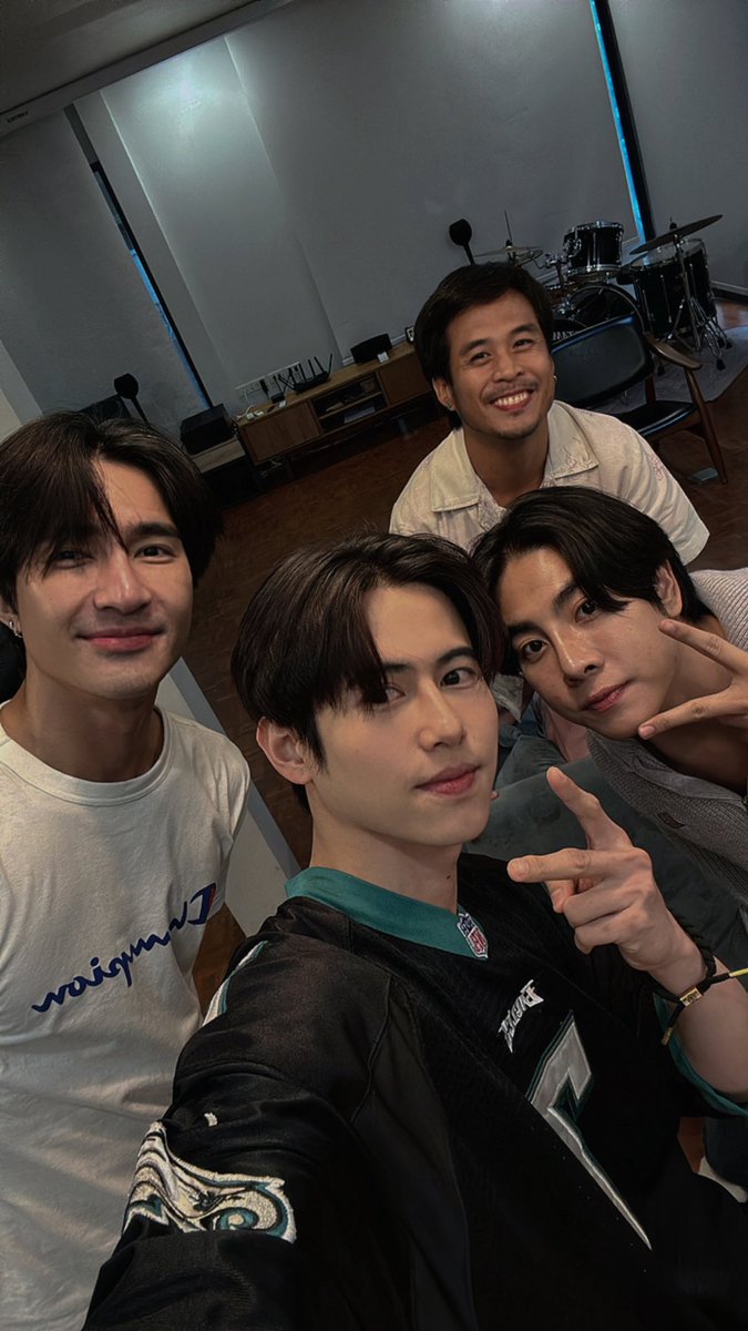 วันนี้ค้าบวันนี้ 🫢 #OnlyFriendsDreamOn