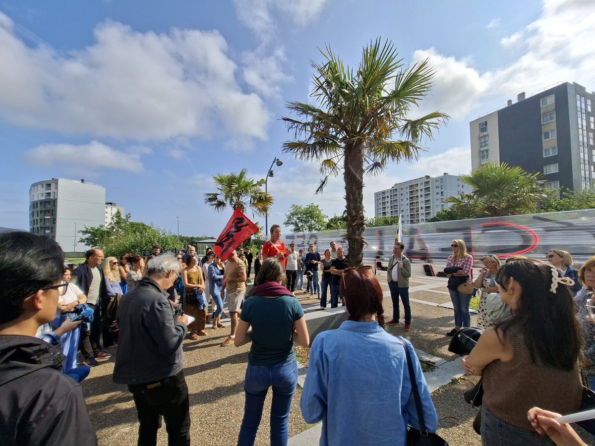 HEBERT DOMINIQUE (@hebertdominique) on Twitter photo La mobilisation des enseignants, parents avec le soutien des élus <a href="/VilleCherbourg/">Ville de Cherbourg-en-Cotentin</a> a porté ses fruits puisque l'Etat vient d'annoncer le maintien de l'ensemble des moyens du REP+. C'est une bonne nouvelle en terme de justice sociale et de réduction des inégalités pour les enfants La mobilisation des enseignants, parents avec le soutien des élus <a href="/VilleCherbourg/">Ville de Cherbourg-en-Cotentin</a> a porté ses fruits puisque l'Etat vient d'annoncer le maintien de l'ensemble des moyens du REP+. C'est une bonne nouvelle en terme de justice sociale et de réduction des inégalités pour les enfants
