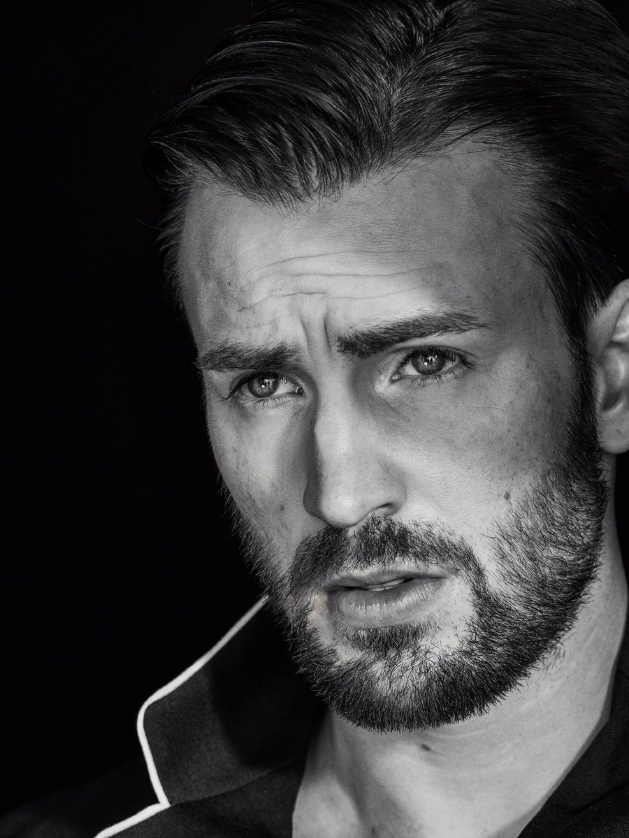 Happy Birthday, Cap🎂💙
<a href="/ChrisEvans/">★</a>