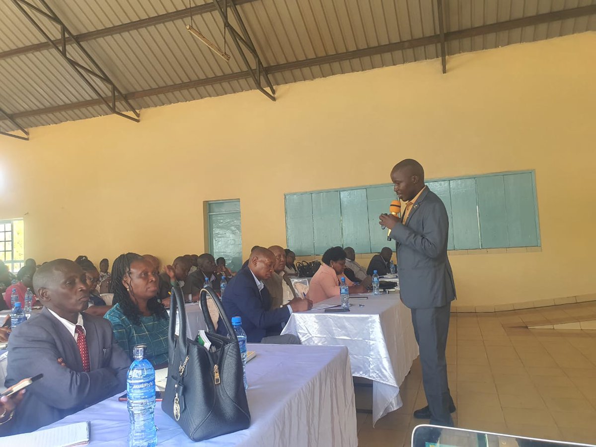 Director of Field Services at the Ministry of Education, Mr. Sifuna, officially opened the Financial Management (FM) training at Githunguri Secondary School in Kiambu County. CPA Okiring led the session by taking school principals through an Introduction to Financial Management.