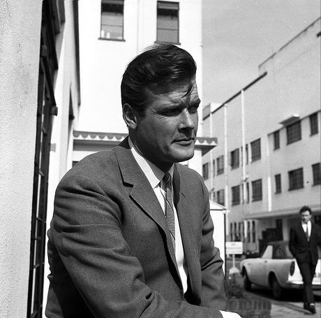 elstreeproject's tweet image. Sir Roger Moore reflects on the production of The Saint at ABPC Elstree Studios, Borehamwood, in this short clip from our archive for #InternationalArchivesWeek
#MadeAtElstree #RogerMoore #TheSaint #TelevisionHistory