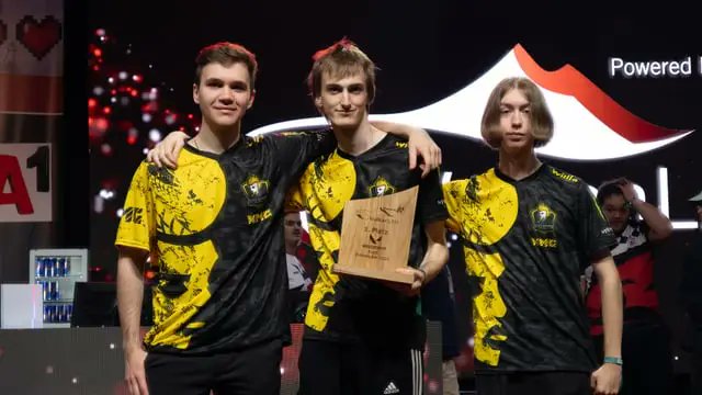 Avenger1337 tweet media