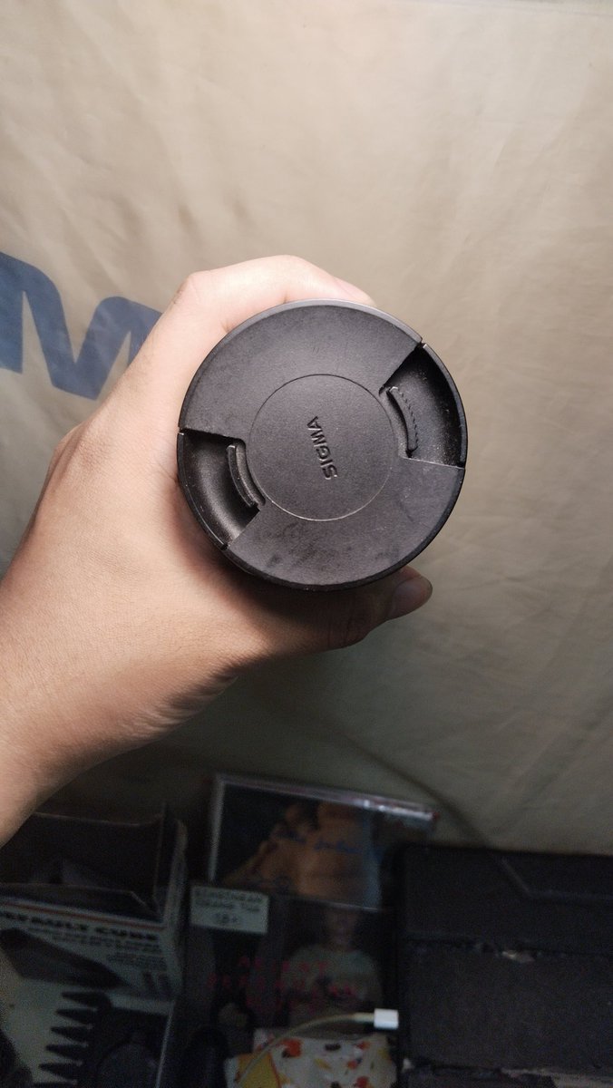 henrichjnathan's tweet photo. WTS Sigma 16mm f1.4 for Sony 
3.8 jt
used, jamur tipis nggak pengaruh hasil
DM for info https://t.co/FxOIQIHgcW