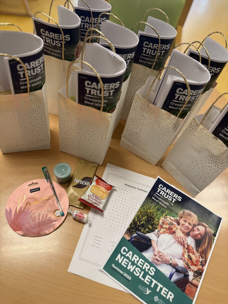 LifeAtStNon's tweet image. We are celebrating Carers Week with a focus on the benefits of taking “short breaks” and a chance to recharge when caring for others.
We have made pamper kits for unpaid carers visiting the ward today to acknowlege the  amazing and vital work they do ✨