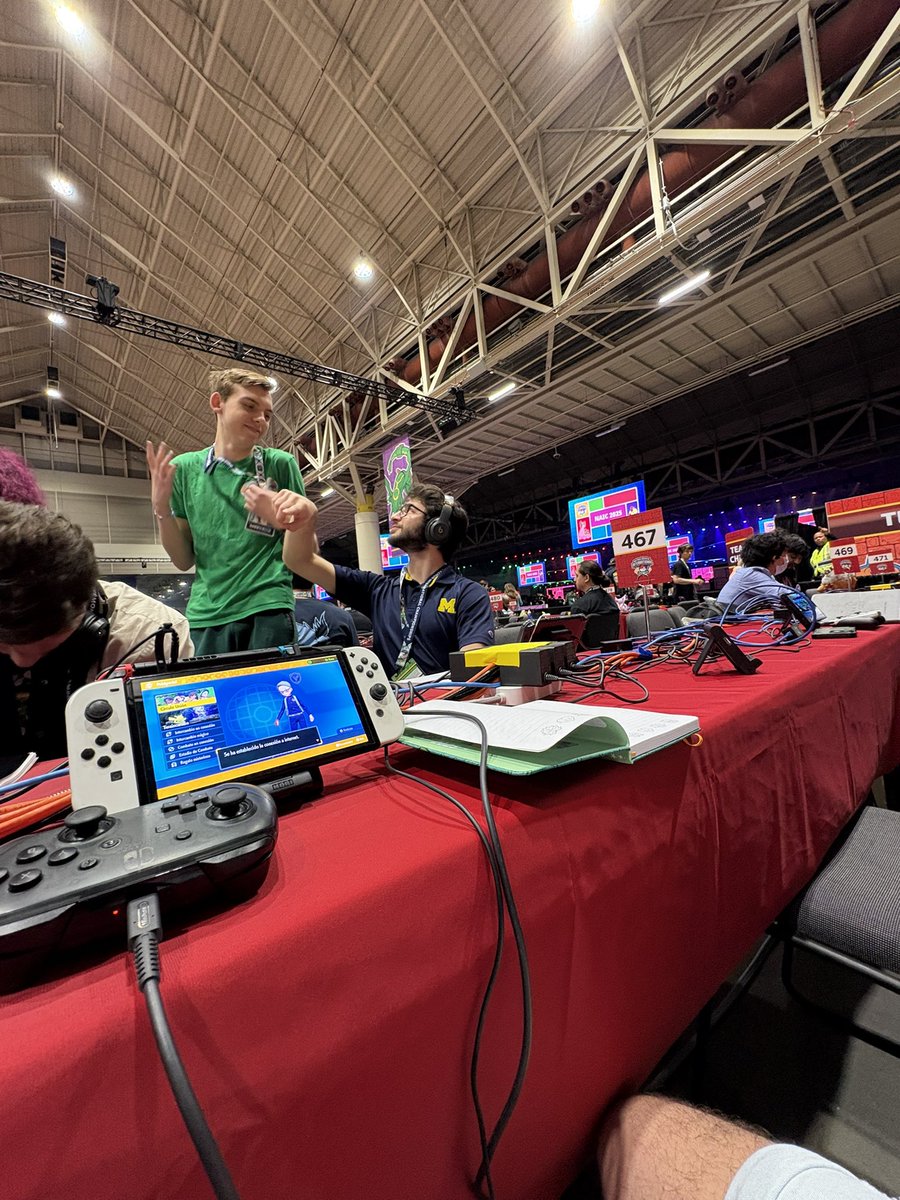 Jordi "FiiVee" Casado (@coachfiivee) on Twitter photo Empieza la Ronda 1 del NAIC🇺🇸
Paso a paso en este día 1, confiamos en el equipo y toca estar concentrado todo el día.
Otro torneo y otro país donde represento a <a href="/taniesportss/">Tan'i (単位) eSports</a> y su rosa tan característico.🩷
🧘🏻♂️🧘🏻♂️🧘🏻♂️🧘🏻♂️🧘🏻♂️ #brea Empieza la Ronda 1 del NAIC🇺🇸
Paso a paso en este día 1, confiamos en el equipo y toca estar concentrado todo el día.
Otro torneo y otro país donde represento a <a href="/taniesportss/">Tan'i (単位) eSports</a> y su rosa tan característico.🩷
🧘🏻♂️🧘🏻♂️🧘🏻♂️🧘🏻♂️🧘🏻♂️ #brea