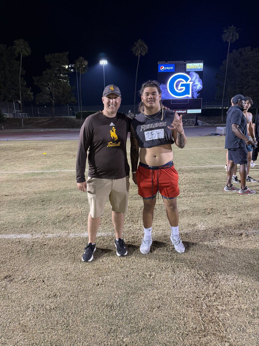 tanielumb58's tweet image. After a good camp @UofR_Football and a good talk with @CoachABohl, I’m blessed to receive an offer from the University of Wyoming! AG2G!

@aggiefootball05 @CoachNorris34 @W_Bertoni58 @TheVoiceCoachK @phase1football @MikeWatersP1 @BrandonHuffman @BlairAngulo