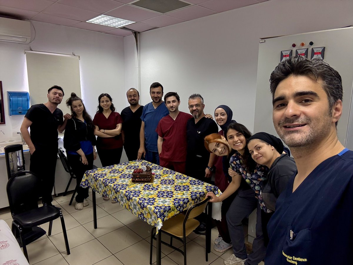 hozermd's tweet image. 💯 GAE!
In just 6 months, we’ve performed 100 genicular artery embolizations for knee pain! @Mdsametgenez 

At BAİBU Interventional Radiology, we do whatever it takes for aching knees 😎
Microcatheters, microparticles, and a whole lot of team spirit against pain!
#GAE #IR