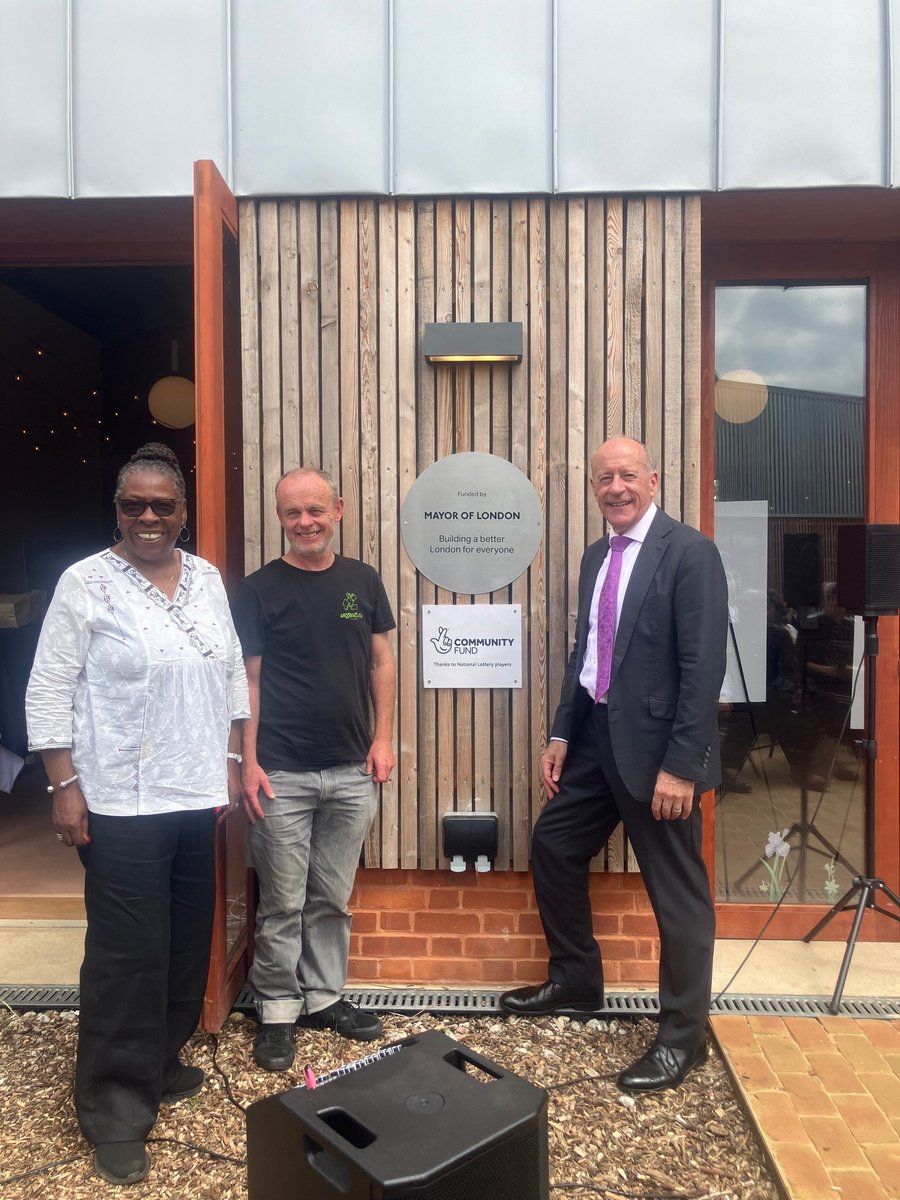 JulesPipe's tweet image. Great to be at the opening of the transformed @wolvelanecentre this week. Part funded by @MayorofLondon&apos;s Good Growth Fund and @haringeycouncil, the new space is a brilliant example of sustainable, community-led regeneration led by @ubeleinitiative and Organic Lea.