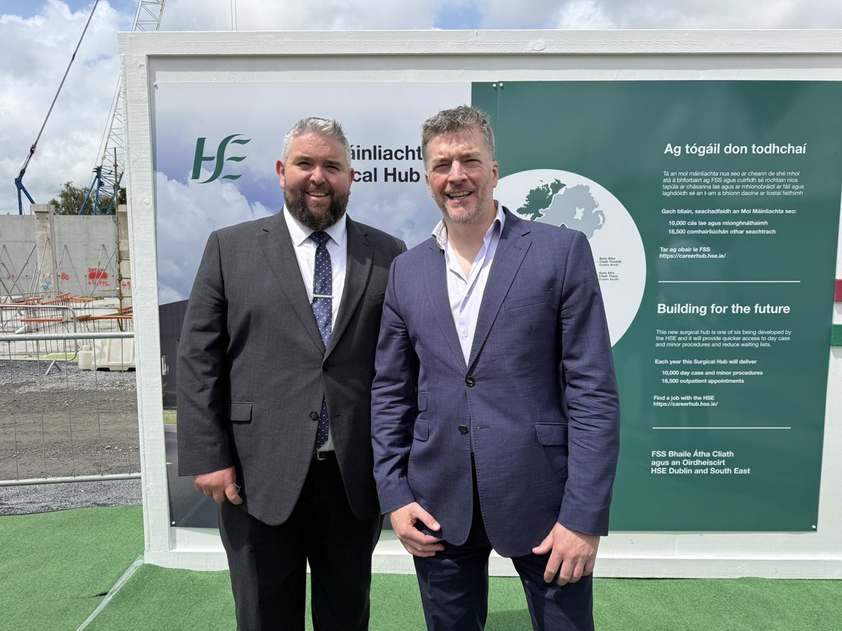 McGuinnessConor's tweet image. Great to attend the sod turning of the much needed Surgical Hub at UHW, and to catch up with trauma surgeon Dr. Morgan McMonagle.
This will be a huge benefit to patients from across Waterford and the wider South East.