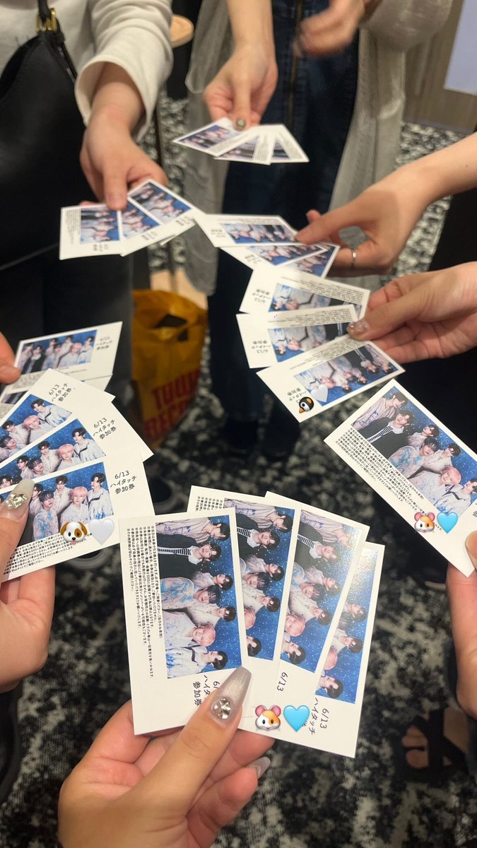 BAEBAE_CUTEY's tweet photo. 250613 🩵🐹 ハイタッチ会✋🏻
#CLOSEYOUREYES #클로즈유어아이즈 https://t.co/HzOJVAhyFL
