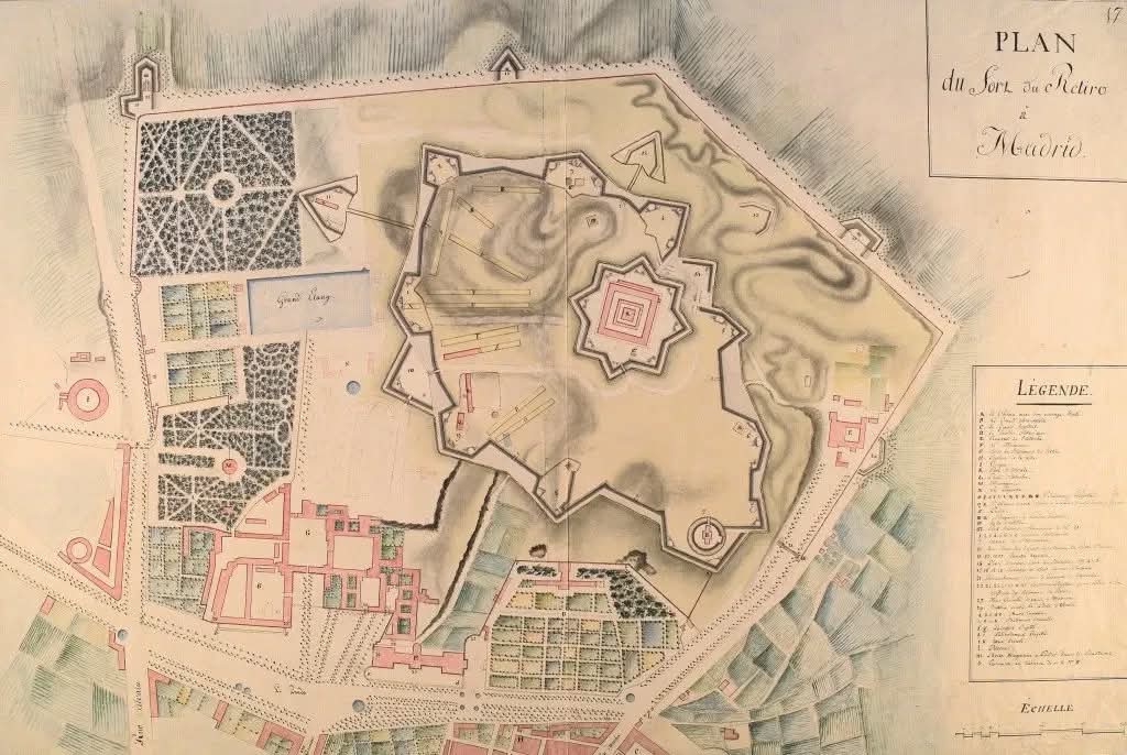 La Real Fábrica de Porcelanas del Retiro se ubicaba donde hoy se sitúa el Ángel Caído. Las antiguas manufacturas de lujo comenzaron a funcionar con Carlos III allá por 1760 y anteriormente se situaba una ermita dedicada a San Antonio.
Fue arrasada en el 1812 por los franceses.