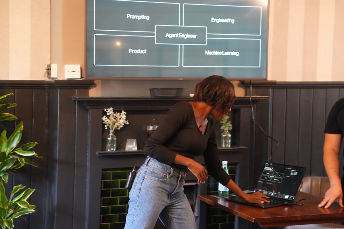 Pictures from the LangChain London meetup we had recently! Tbh, I was really tired and peopled out, but I’m so glad I went and I ended up having fun ♥️

So much value in sharing, and then learning from others! We’re improving langchain-azure and I’ll share more at the next one🚀