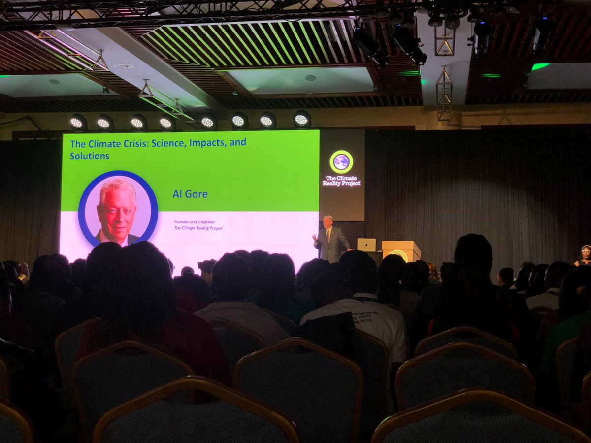 ClimatePostNews's tweet image. Day 1 & 2 | Climate Reality leadership Training – Nairobi
Over 500+ African climate leaders unite in Nairobi for @ClimateReality training with founder @algore U.S. Vice President.
Focus:
Climate solutions
Justice & storytelling
African-led action #ClimateJustice #ClimatePost