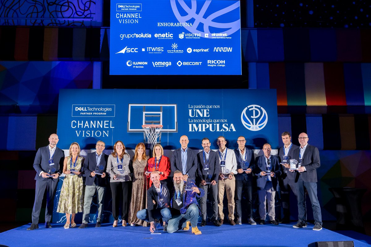 ricohspain's tweet image. Recibimos en #ChannelVision el premio a 🥇Partner del Año en Datacenter🥇 de @DellTechSpain. Durante el encuentro anual con sus principales socios, @ricohspain ha sido reconocida por los innumerables proyectos que desarrollamos en el último año conjuntamente en esta área.