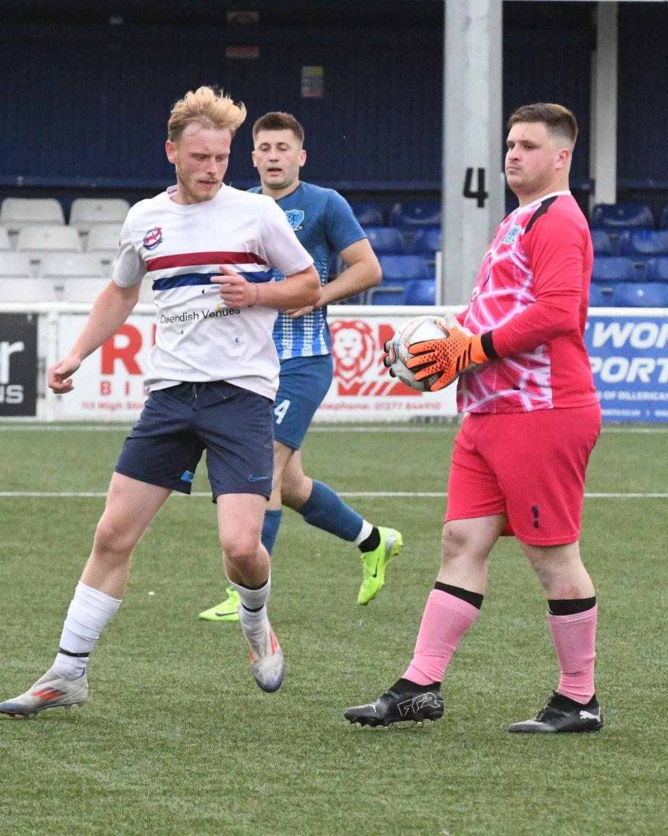 𝙈𝘼𝙏𝘾𝙃 𝙋𝙃𝙊𝙏𝙊𝙎 📸

Action snaps from this season's #EAL Division 1 Cup Final between <a href="/old_esthameians/">Old Esthameians FC</a> &amp; Ocean Pacific from New Lodge are now available on Flickr

𝘍𝘶𝘭𝘭 𝘎𝘢𝘭𝘭𝘦𝘳𝘺 ➡  buff.ly/6ertQhU