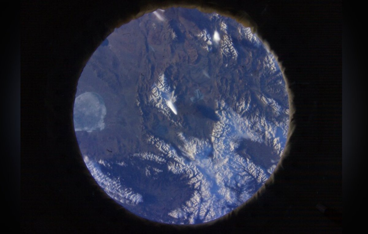 RaspberryPi_org's tweet image. 309 #MissionSpaceLab teams ran experiments on the ISS, calculating its speed using #AstroPi sensor &amp;amp; camera data 🌍 

Today, they join ESA Astronaut Luca Parmitano for a live Q&amp;amp;A!  

Can you spot the locations in these incredible images? 📸

#ESAEducation #STEM #Coding