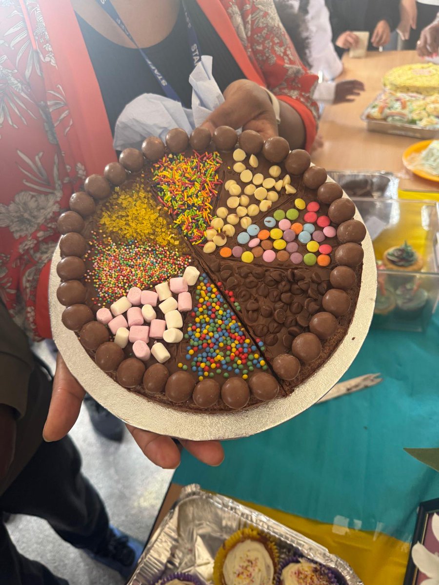 We are absolutely delighted to announce that our fantastic PTA has raised a whopping £190.00 from the recent cake sale! 🎊🍰 A huge thank you to everyone who contributed – your delicious bakes and generous support mean the world to us!
PTA #Fundraising #CakeSale #Year6Adventures