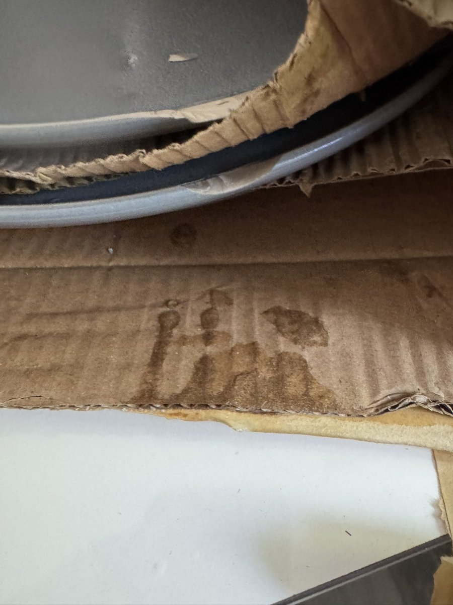 katarzadam's tweet photo. @TescosUK 
Hi,
I was wondering if you could help me.
Only few days ago I bought set of plates 
Unfortunately I wasn’t able to check if they are in perfect condition.
When I have open it the  all last two were chipped.

How do I return it if it’s all open and I don’t drive. https://t.co/7AH7Dvh92q