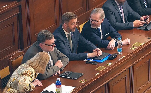 ThcTripTroppau (@thctriptroppau) on Twitter photo Dozimetr, Kampelička, F-35, Bitcoiny, Ukrajina ..
Pokud je tu někdo, kdo si myslí, že <a href="/P_Fiala/">Petr Fiala</a> a spol přišli
do politiky kvůli lidem a ne pro peníze, můžete mi to napsat.
Mám jen malou podmínku👇nepoužívejte tato tři slova.
Babiš Putin Rusko. Dozimetr, Kampelička, F-35, Bitcoiny, Ukrajina ..
Pokud je tu někdo, kdo si myslí, že <a href="/P_Fiala/">Petr Fiala</a> a spol přišli
do politiky kvůli lidem a ne pro peníze, můžete mi to napsat.
Mám jen malou podmínku👇nepoužívejte tato tři slova.
Babiš Putin Rusko.