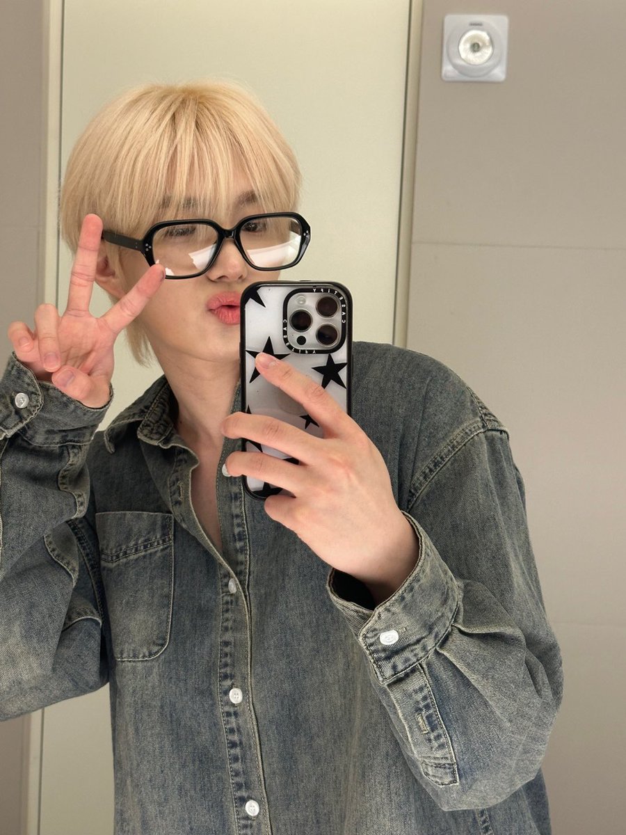 🤓👓

#P1Harmony #THEO