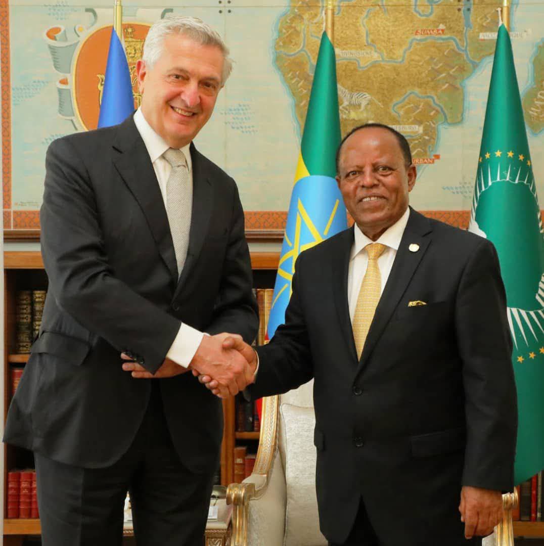 TeybaHassen's tweet image. Today, together with UN High Commissioner for Refugees @FilippoGrandi, I've the privilege to meet Ethiopia's President @TayeAtske. We'd candid discussion on issues of mutual interest & shared responsibility. We've briefed the Pres. abt 🇪🇹's role in hosting huge # of refugees.