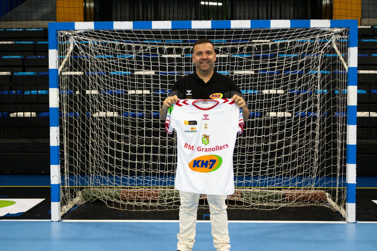 Robert Cuesta 💭“Estic molt content de continuar al club i al capdavant del KH-7 BM Granollers. Estic molt agraït a la junta per la confiança dipositada en mi i afronto aquest nou projecte amb molta il·lusió i motivació.”💭

📎Més informació: bmgranollers.cat/cat/premsa/not…