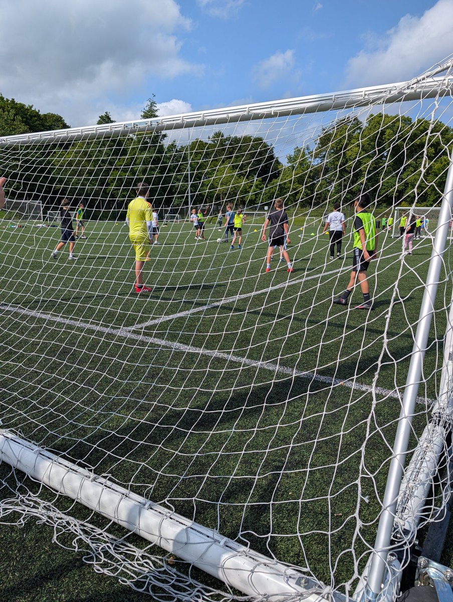 Claire_SAC's tweet image. What a wonderful end to #CarersWeek! 💜
Over 100 #SAWeeCarers played in a football tournament facilitated by our friends @AyrUnitedFC ⚽🖤🤍
Huge thanks to all schools for helping get the little ones there & our lovely volunteers 🫶
#BreakFromCaring #Collaboration #WeAreUnited