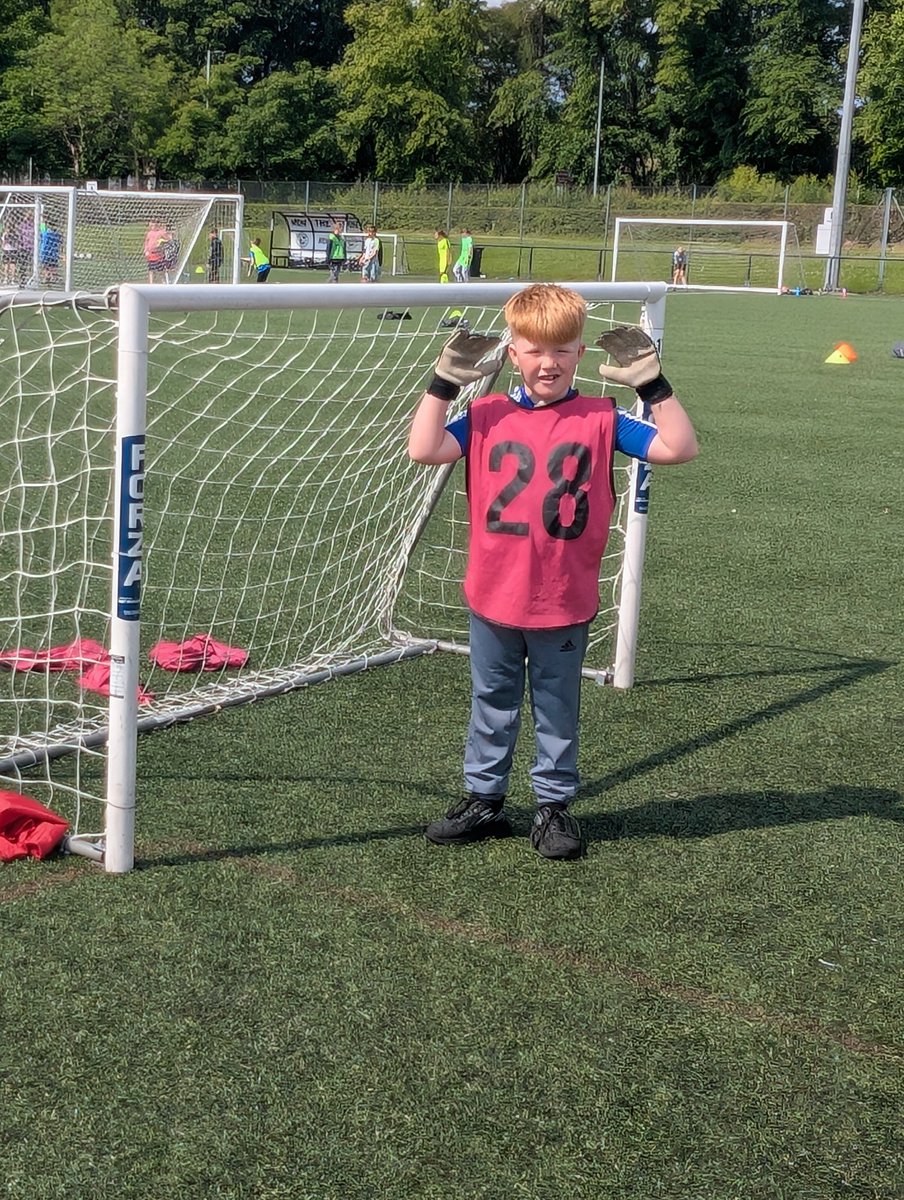 Claire_SAC's tweet image. What a wonderful end to #CarersWeek! 💜
Over 100 #SAWeeCarers played in a football tournament facilitated by our friends @AyrUnitedFC ⚽🖤🤍
Huge thanks to all schools for helping get the little ones there & our lovely volunteers 🫶
#BreakFromCaring #Collaboration #WeAreUnited
