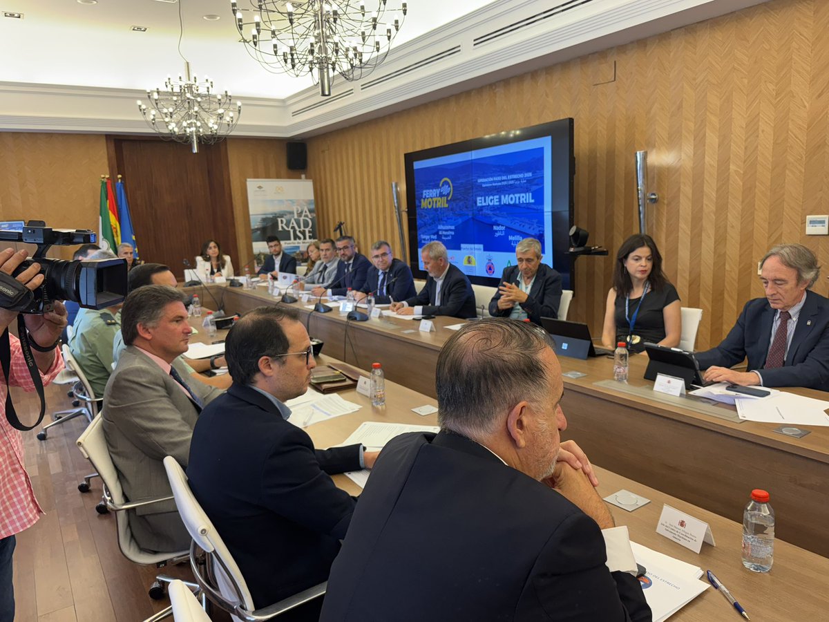 puertodemotril's tweet image. @puertodemotril se prepara para el inicio de la OPE 2025 el próximo domingo, con un plan de flota capaz de movilizar 20.000 pasajeros y más de 6.000 vehículos semanales a través de sus muelles.
#OPE2025
#20aniversarioapm