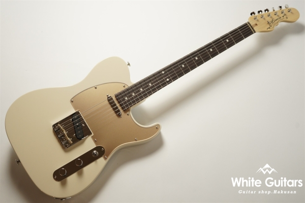 【Thank You Sold!!】

MOMOSE 　
MT1-STD/R - Olympic White / Gold Acryl Pick Guard

store.mpc-web.jp/whiteguitars/p…

#WhiteGuitars #MOMOSE
#MPCguitars #MPCstore