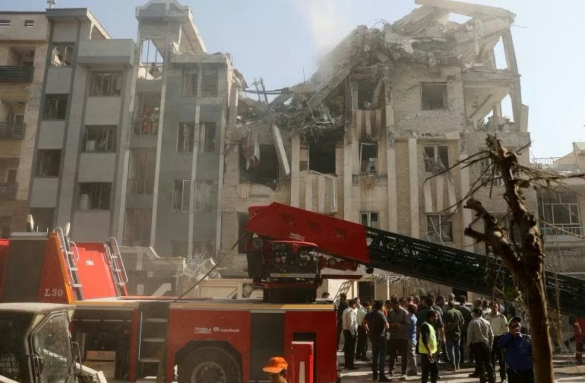 BREAKING: Reuters reports two Iranian officials saying that at least 20 senior commanders were killed in Israeli strikes

#IranUnderAttack #MiddleEastCrisis #IsraelIranConflict #Israel #IsraelTerroristState #Israel_Enemy_of_Humanity #Iran