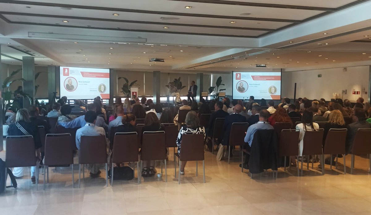 Queremos agradecer a <a href="/FEDIAF_PetFood/">FEDIAF</a> y a la Asociación Nacional de Fabricantes de Alimentos para Animales de Compañía que nos hayan permitido participar en su congreso anual para representar a los perros y equipos caninos de rescate y salvamento y dar a conocer la labor que