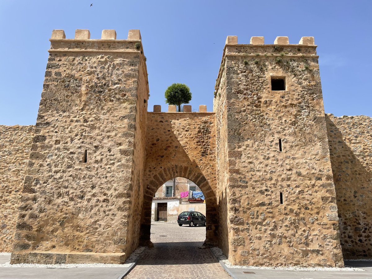 📻 Todo listo para saludarles desde Manzanera en #GenteViajeraAragon

A partir de las 14:30 les hablamos de turismo, patrimonio, naturaleza, bienestar y eclipses. No os lo perdáis en #OndaCeroAragon 

#Manzanera <a href="/GudarJavalambre/">Gúdar-Javalambre "Aquí tocamos las estrellas"</a>