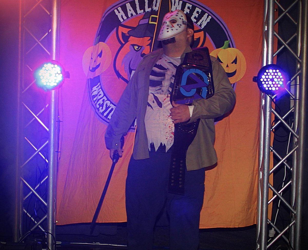 HAPPY FRIDAY THE 13TH #throwback #FridayThe13th #JasonVoorhees #freddyvsjason #wrestlingcosplay