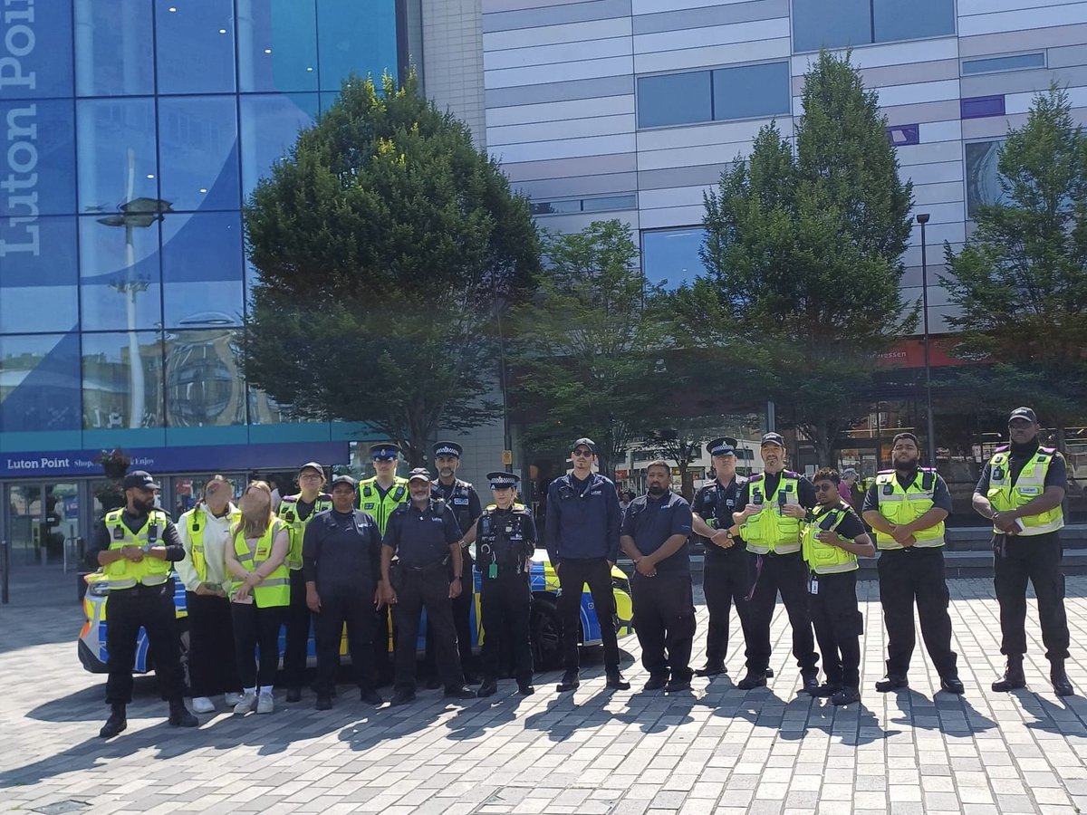 NET are leading a Partnership Operation in the Town Centre today, supported by <a href="/bedspolice/">Bedfordshire Police</a> &amp; <a href="/wasteenforce/">Waste Investigations Support & Enforcement</a> 

The Op focuses on disrupting criminal activity such as begging, street drinking &amp; ASB, whilst providing reassurance to members of the public.

<a href="/lutoncouncil/">Luton Council</a>