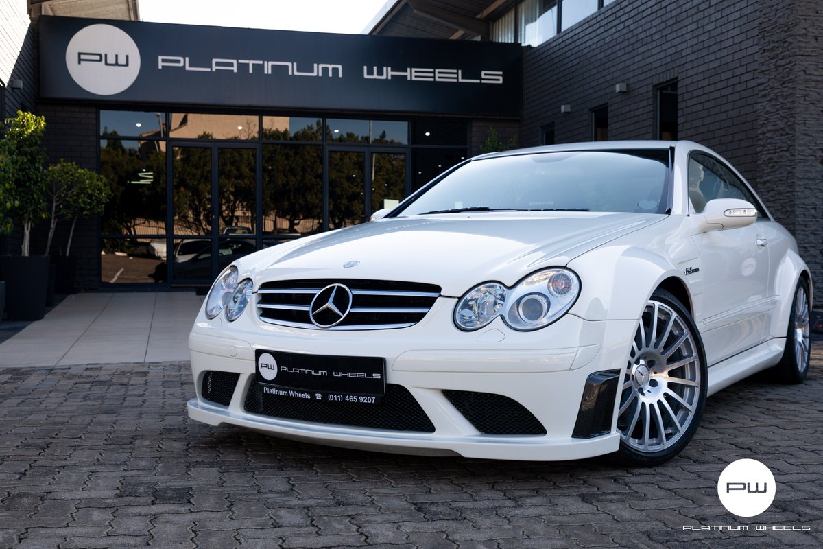 platwheels's tweet photo. Not every day that a special car like this makes an appearance at our showroom. The exquisite 2008 Mercedes-Benz CLK 63 Coupe Black Series 🔥🔥🔥
#mercedesclk #mercedes #clk63blackseries #mercedesbenz #clk63 https://t.co/EUNzuYpOE4