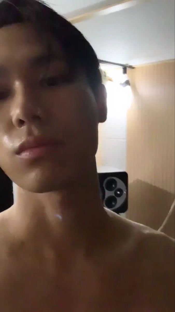 lzousy's tweet photo. Abis mandi ga ada seger-segernya. https://t.co/RGmEbmYRt7
