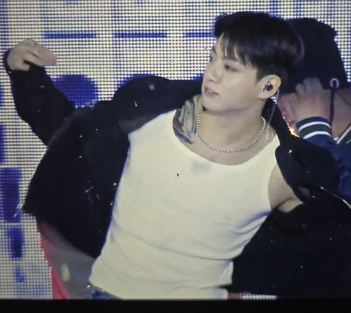 jeonlver97_'s tweet photo. I FEEL SO INSANE THAT TATTOO?!?! https://t.co/ZH4SMye7LL