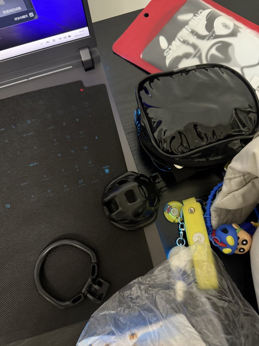 没看到锁差点以为我是来度假的
不是来圈养的😁