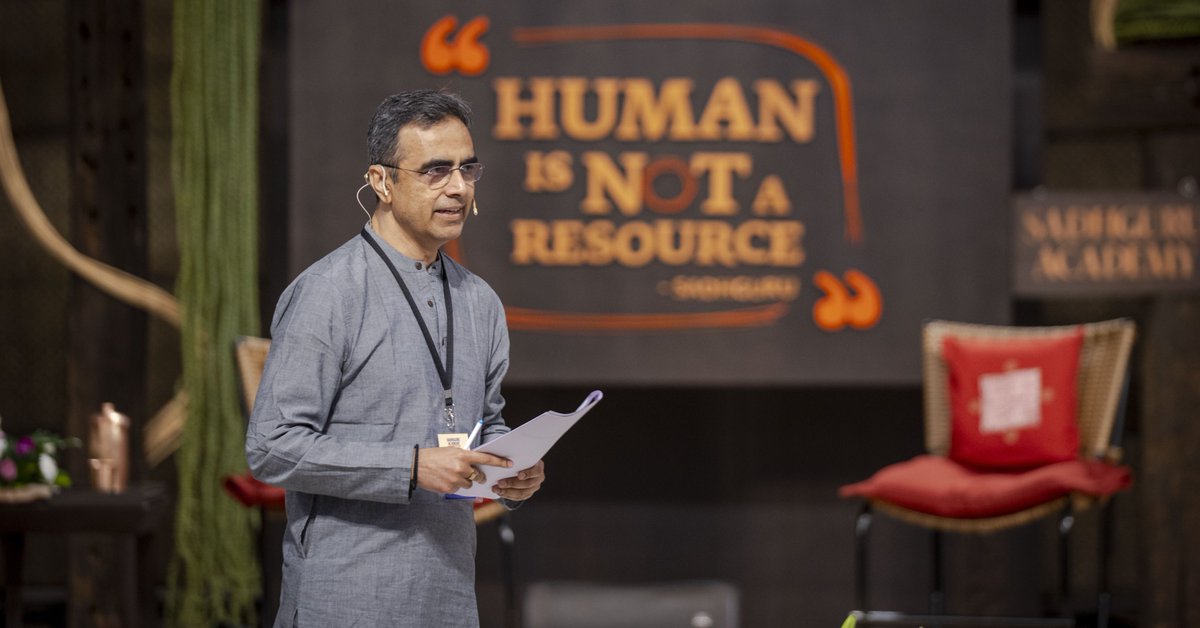 SadhguruAcademy's tweet image. Presence &amp;amp; Perception - watchwords that can make and break brands. Think about a famous brand – what&apos;s the immediate feeling or image it evokes?

In this engaging session with Ashutosh Pandey, Chief Business Officer, Mahindra Holidays - and the Facilitator of Human Is NOT a…