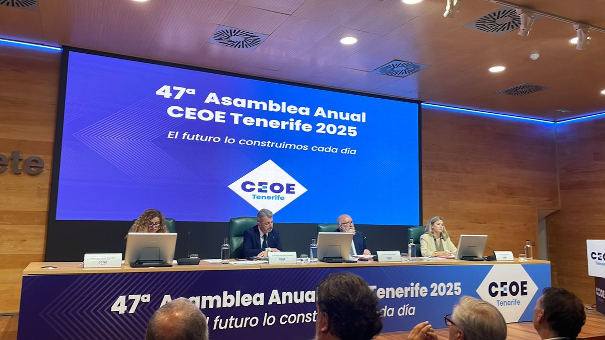 🟠 FEDECO Canarias presente en la 47ª Asamblea Anual de la <a href="/ceoetenerife/">CEOE-TENERIFE</a>, que se ha celebrado bajo el lema “El futuro lo construimos cada día”

⏺️ Estrategias valientes para lograr un desarrollo económico sostenible y efectivo.
<a href="/ALGN73/">Antonio Luis Glez. Núñez</a> <a href="/palfonsomartin/">pedro alfonso martin</a>