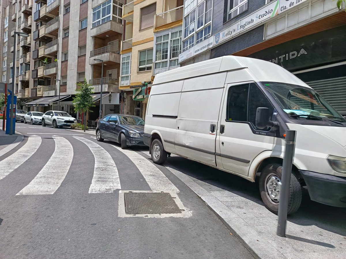 No uno, sino dos 
<a href="/DGTes/">Dir. Gral. Tráfico</a>