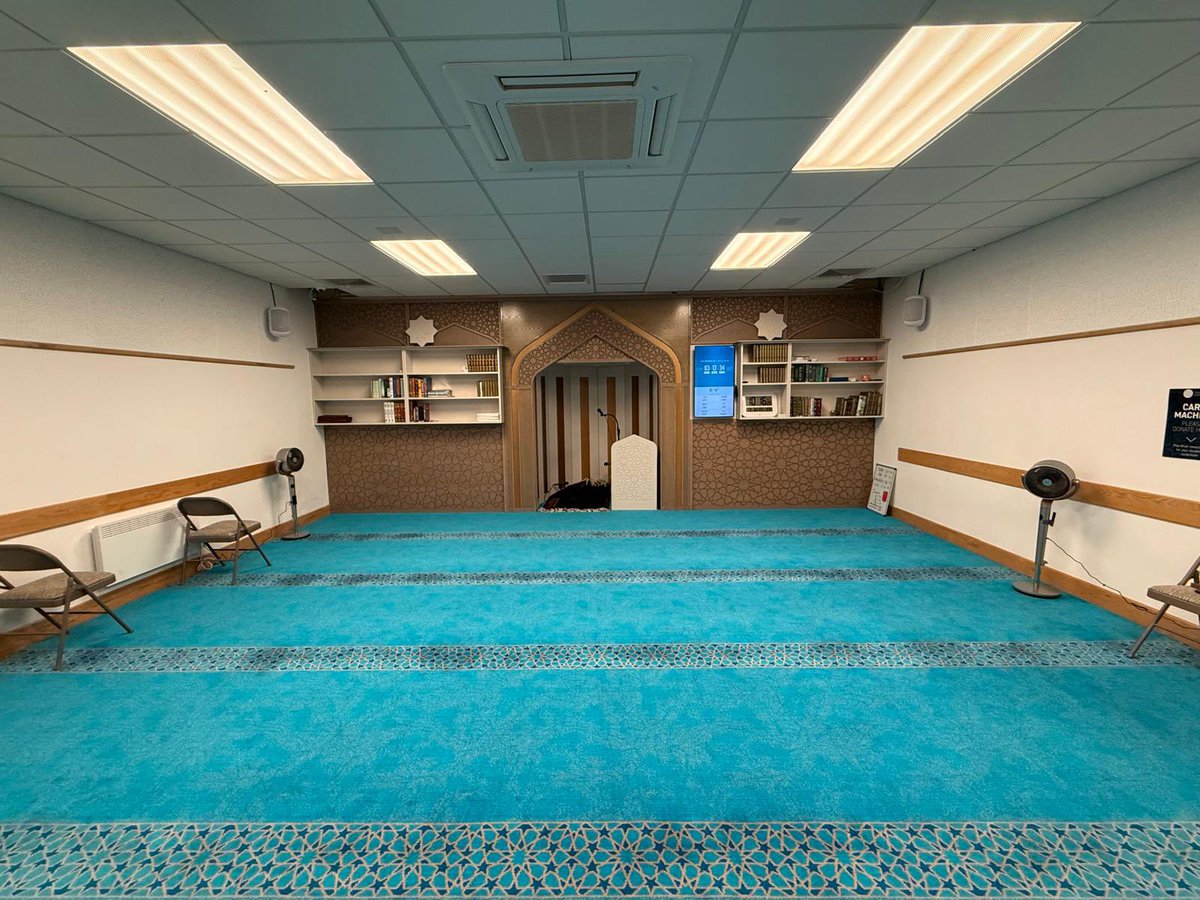 CollierRowMosq's tweet image. Collier Row Mosque Welcomes You

Jumu‘ah is a time of unity, reflection, and community engagement — and Collier Row Mosque is ready to welcome you all for this blessed gathering.

Come early, bring a smile, park responsibly, and let’s stand shoulder to shoulder in prayer.

Let us…