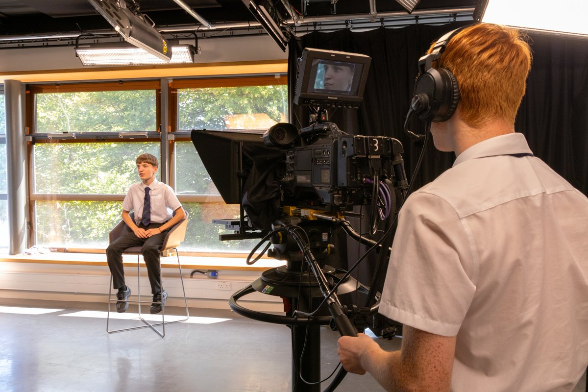 🎬 Lights, Camera, Action! 🎬
Our Year 10 students had a fantastic time this week at a film &amp; TV taster workshop hosted by Southampton College! A brilliant, hands-on insight into the creative and technical skills involved in media production and a great look at post-16 pathways.