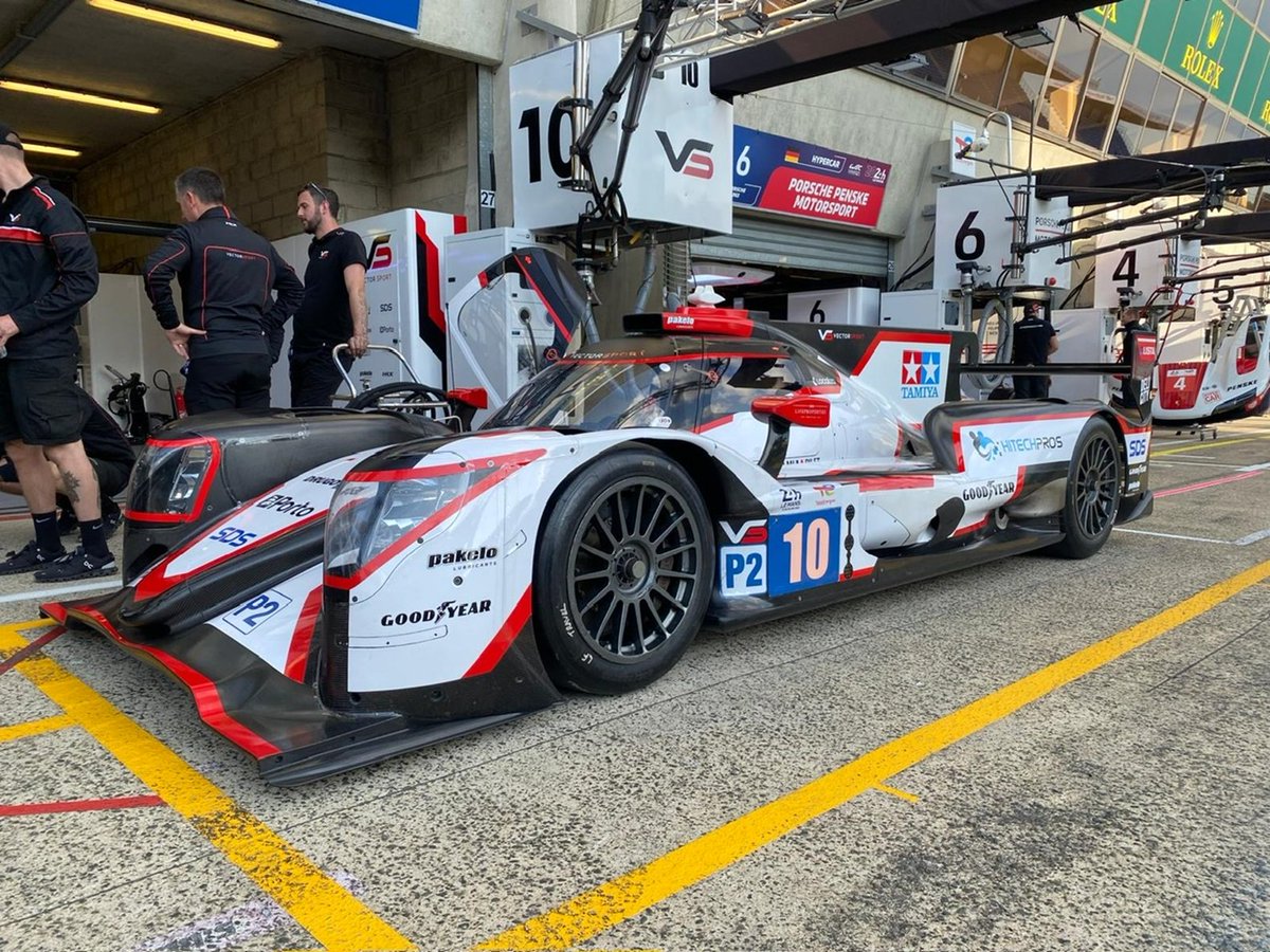 TamiyaUK's tweet image. Best wishes to all for this weekend's @24hoursoflemans
Special mention to @RyanCullenRace and the @Vectorsport1 team racing with @RLRMSPORT #16
We were proud to be on last years number 10 in 2024 for the best race in the world!
#LeMans24 #vectorsport #RLR #endurance #LMP2