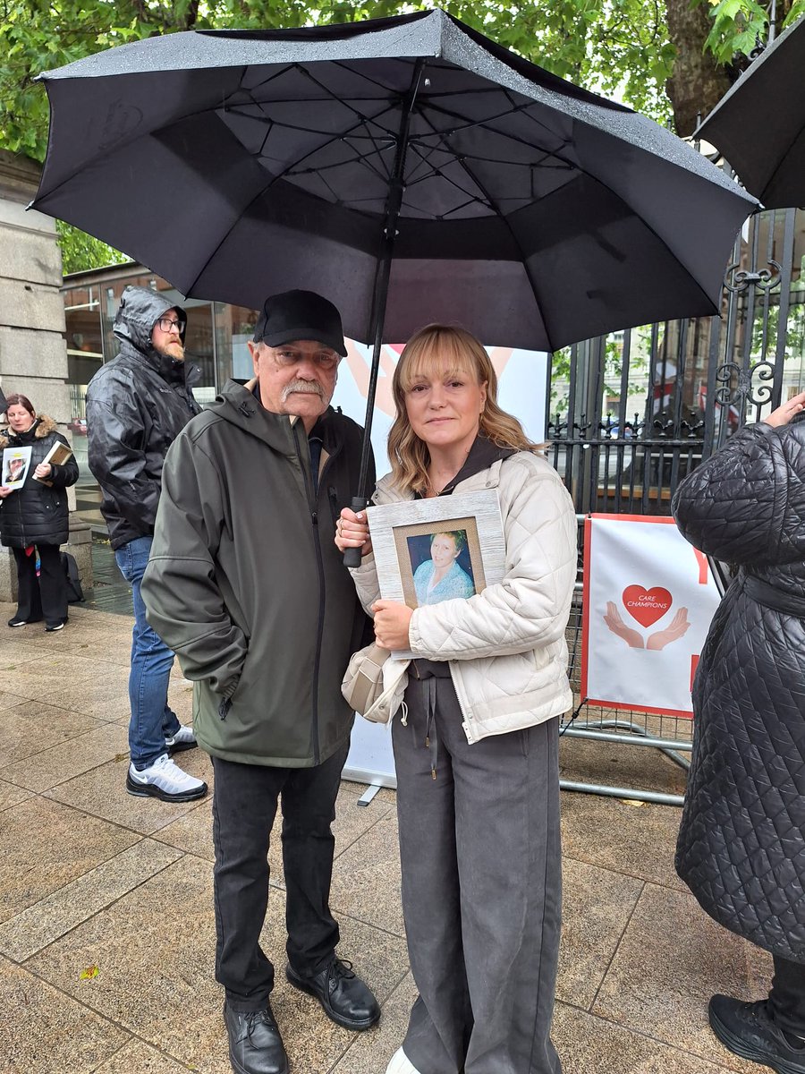 CareChampions2's tweet photo. #HumanRightsDoNotGrowOld #HelpUsBeHeard #SafeguardingLawsNow #MandatoryReporting #CarePartner 12.06.25 https://t.co/ryM9WyjxmQ