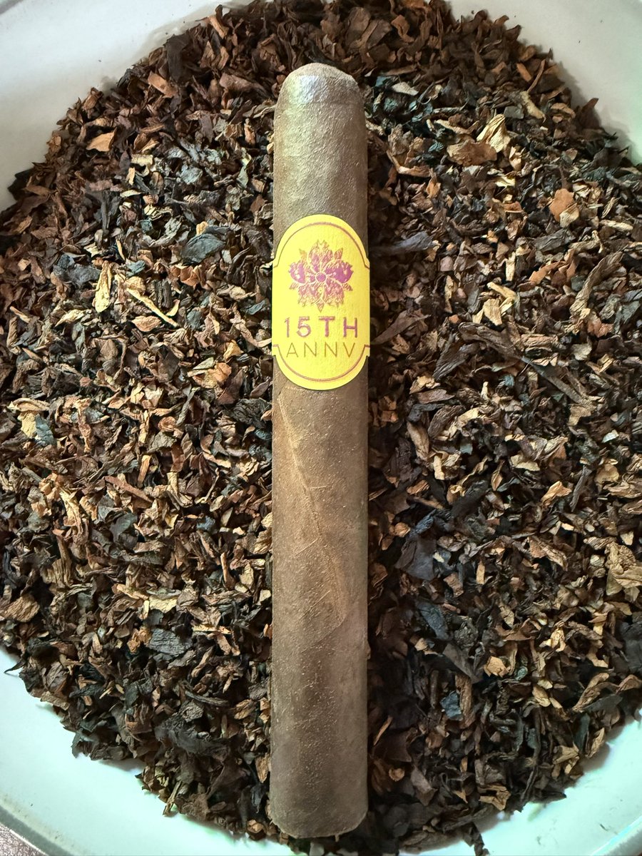smokinsoundspod's tweet image. The 15th Anniversary from Room 101 is our Cigar of the Day!! #cigar #cigars #podcast #fyp #planecrash #JHOPE #Tehran #moneyroad #Nigeria #savas #AirIndia #firstdatesgr #gntm #bist100 #BadDesire #Budget2025 #ColoColo #LoveIsland #LetsGoOilers #TREASURE #rpsp #trending #viral #new