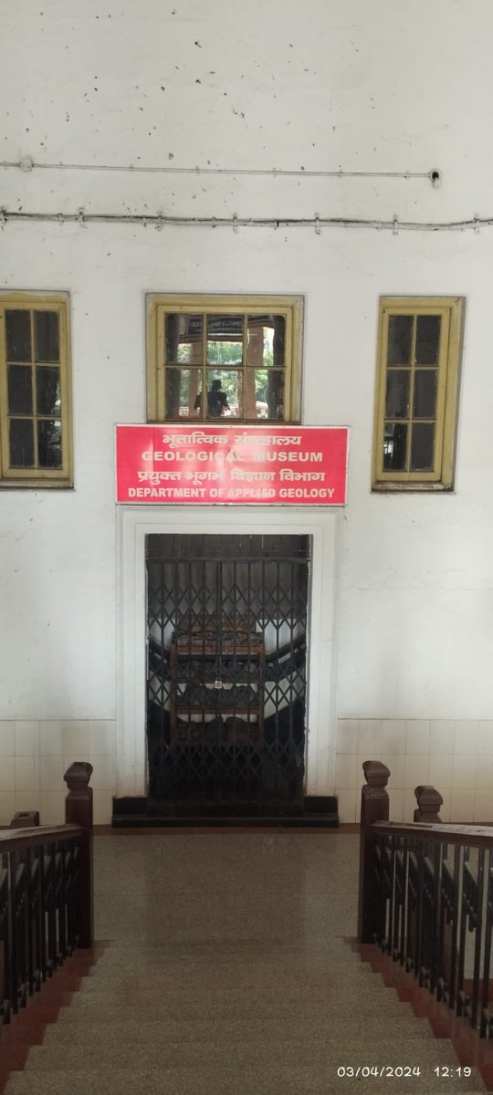 IITISM_DHANBAD's tweet photo. The Geological Museum of IIT (ISM) Dhanbad has been featured in the National Directory of Science Museums and Centres in India, released by the National Council of Science Museums (NCSM).
#IITISM #GeologicalMuseum #ScienceEducation #NCSM
@EduMinOfIndia @dpradhanbjp https://t.co/0oQSuo4zTZ